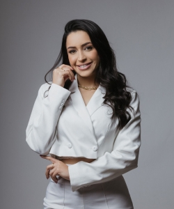 Dra Janine Chaves Sicupira Dra Janine Chaves Sicupira