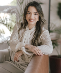 Dra. Ana Cristina Souza  Dra. Ana Cristina Souza