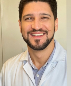 Dr. Thomás de Barros Laranjeira Dr. Thomás de Barros Laranjeira