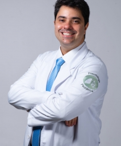 Dr. Saulo Ferreira de Assis Dr. Saulo Ferreira de Assis