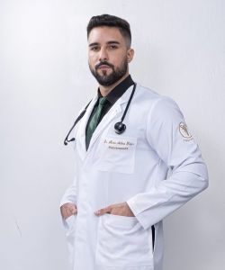 Dr. Marco Antônio Kroger Dr. Marco Antônio Kroger