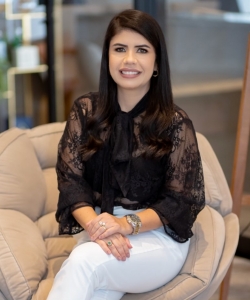 Dra. Paula Noronha Dra. Paula Noronha