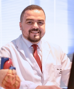Dr César Castro  Dr César Castro