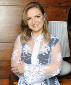 Dra. Cristianne P. Ferrari Pedral Dra. Cristianne P. Ferrari Pedral