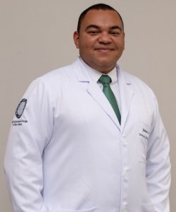 Dr. Uadson Araújo  Dr. Uadson Araújo