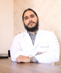 Dr. Bruno Veiga Scardua  Dr. Bruno Veiga Scardua
